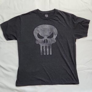 Black Skull Graphic Short Sleeve Tee